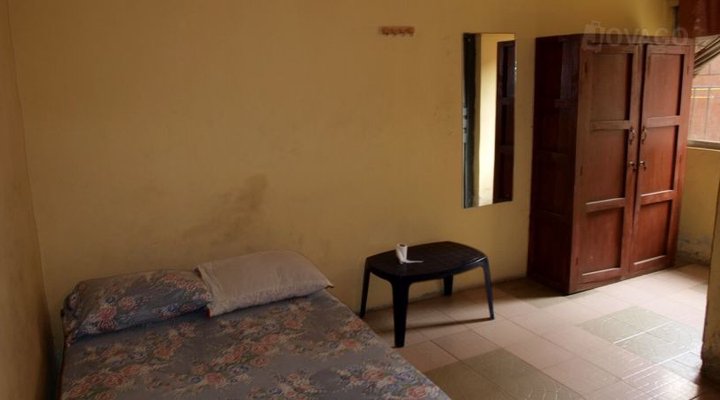 De Love Guest House