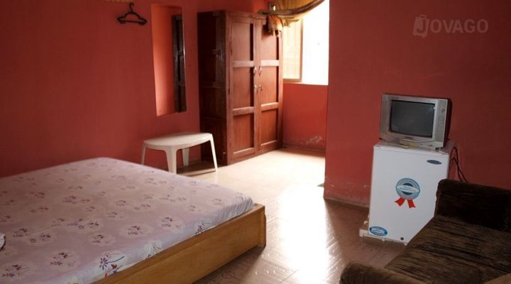 De Love Guest House