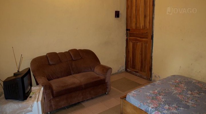 De Love Guest House
