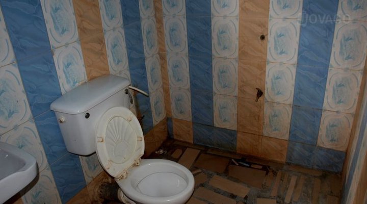 De Love Guest House