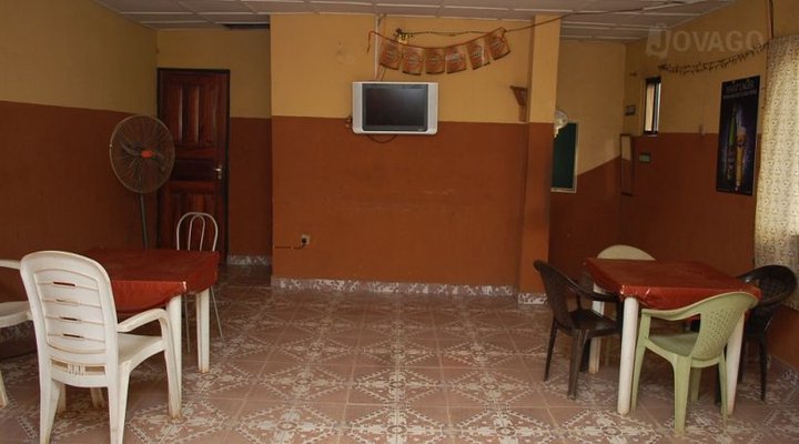 Mofes Hotel and Suites