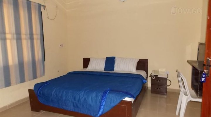 The Residence Royale Hotel & Suites