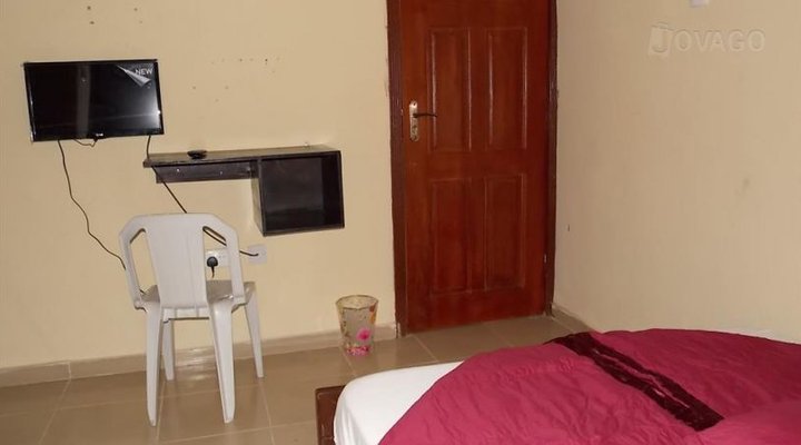 The Residence Royale Hotel & Suites