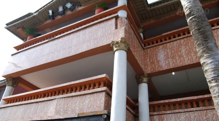 Eleshin Dudu Hotel And Suites