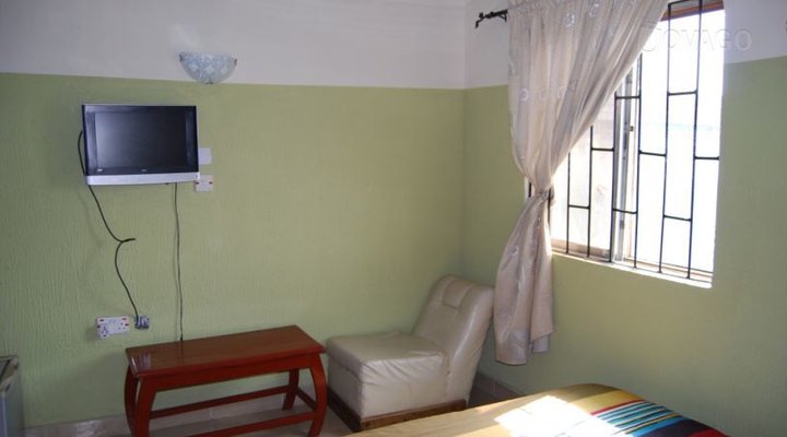 Eleshin Dudu Hotel And Suites