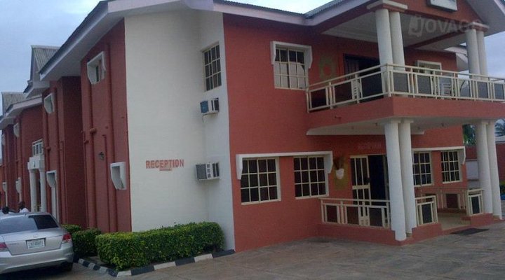 Limelite Hotel and Suites