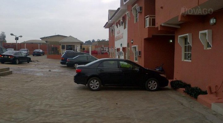 Limelite Hotel and Suites