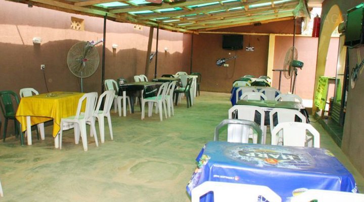 Ever White Guest Inn