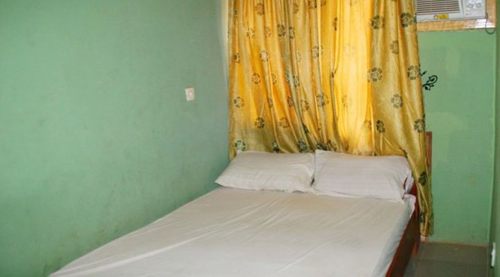 Ever White Guest Inn