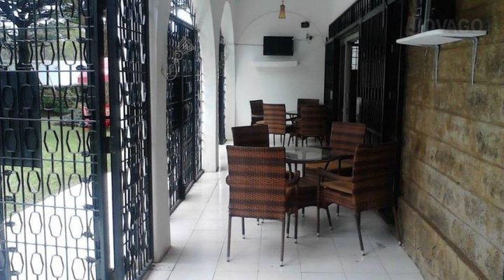 Janoh Guest House
