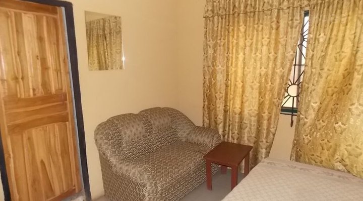 Grace De Sholly Hotel