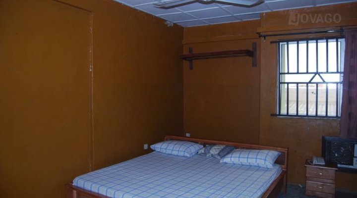 Osaaz Pool Bar And Lodging