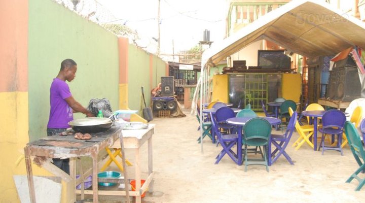 Osaaz Pool Bar And Lodging