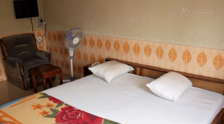 Sheerazeez International Hotel