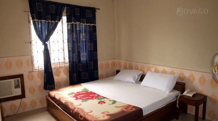 Sheerazeez International Hotel