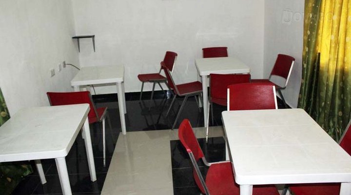 Doubleday Resident Inn Annex