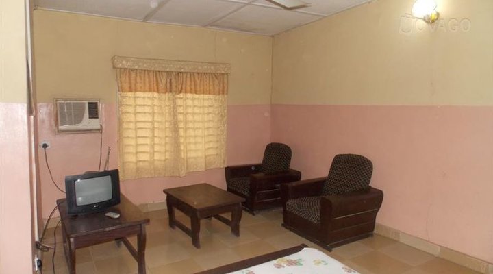 Camp Zion Suites & Events (Ext 1)