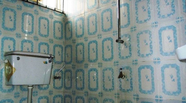 Happiness Hotel & Bar