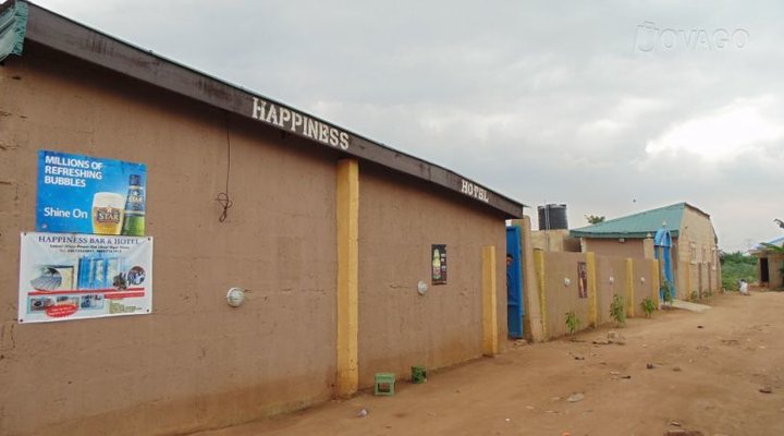 Happiness Hotel & Bar