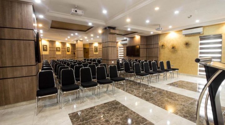 Belanova Apartment & Suites