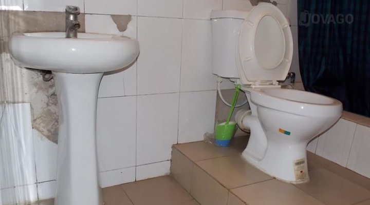 112 Guest House & Suite