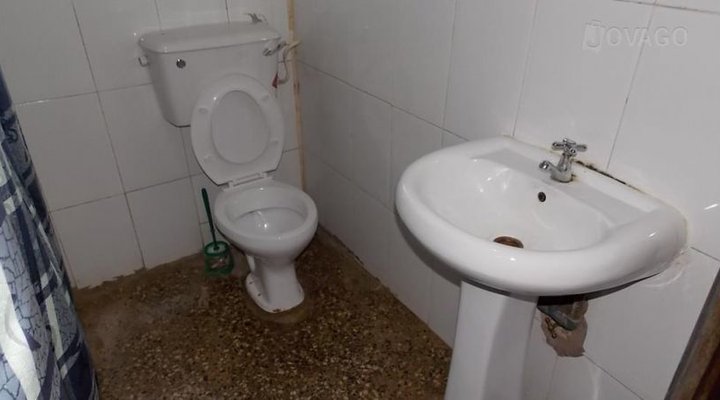 112 Guest House & Suite