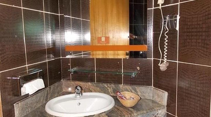Eden Crest by Cirios Hotels