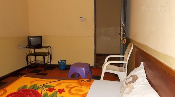 Macdons Guest House