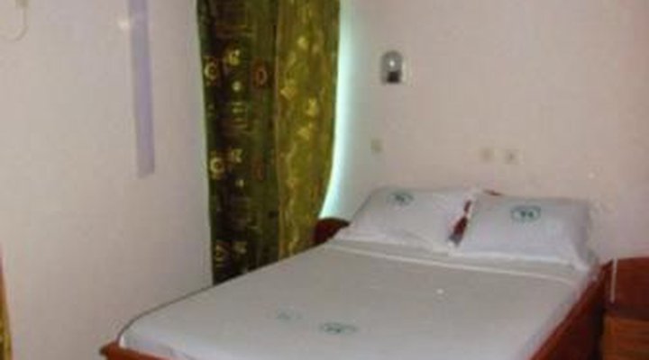 Touristic Deido Palace