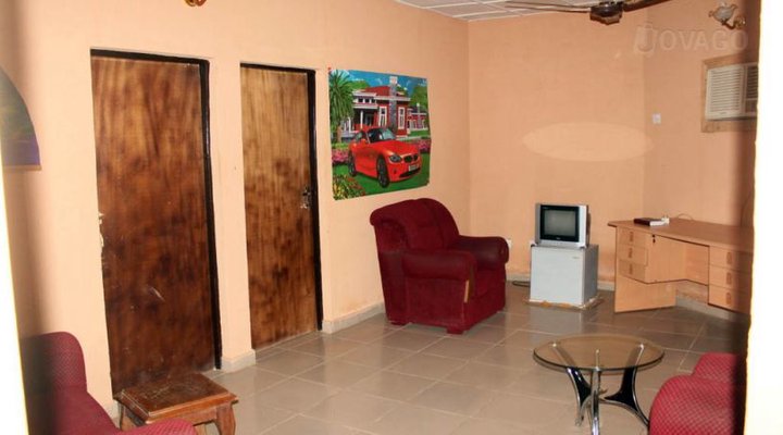 Liverpool Guest Inn & Suites