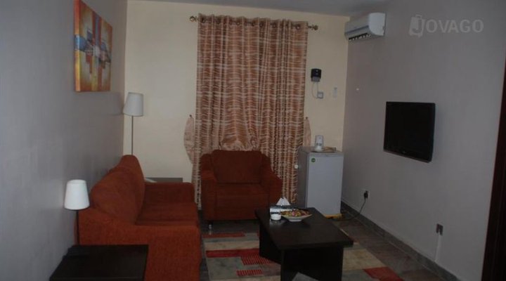 Emerald Suites