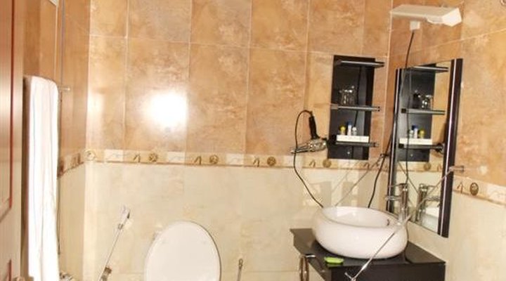 Madugu Hotels and Luxury Apartments LTD