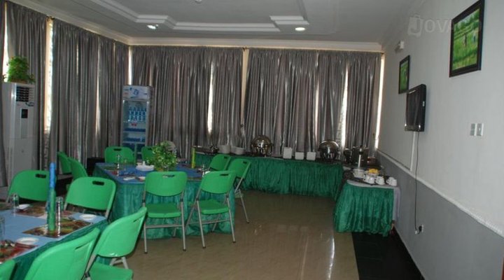 Naerls Suites And Conference Centre
