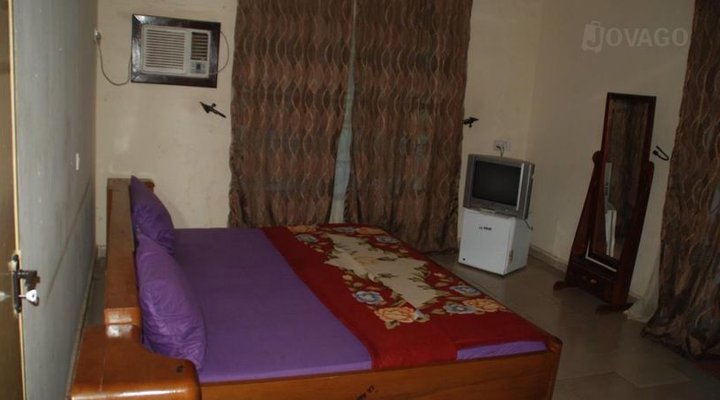 New Zaria Motel