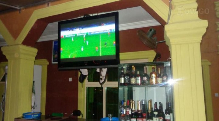 Maingate Hotel & Suites