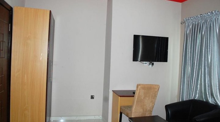 Easyreach Court Hotel