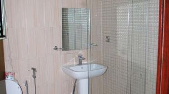 Easyreach Court Hotel