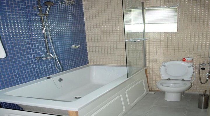 Easyreach Court Hotel