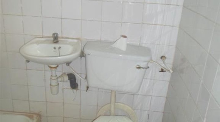 Damidoos Guest Inn