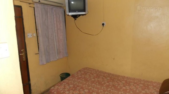 Relly Dees Guest House