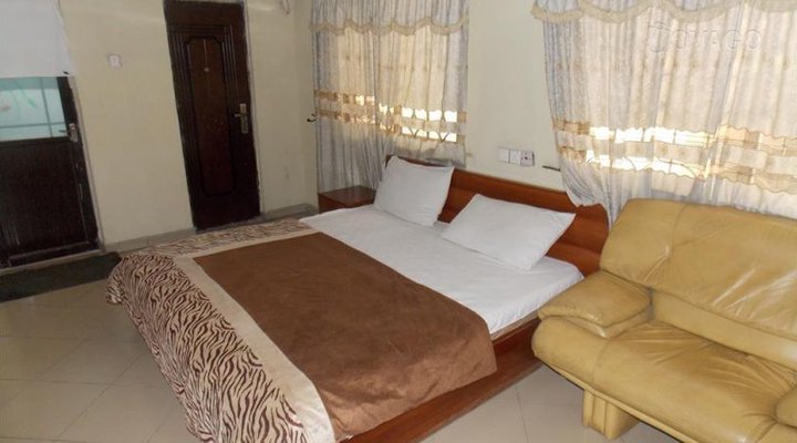 Relly Dees Guest House