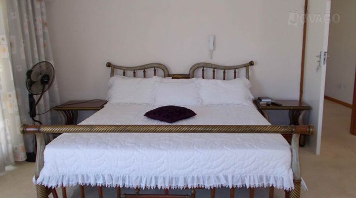 Living Guest House Executive