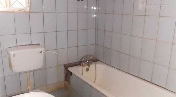 Tomaso Kings Palace Ltd 1