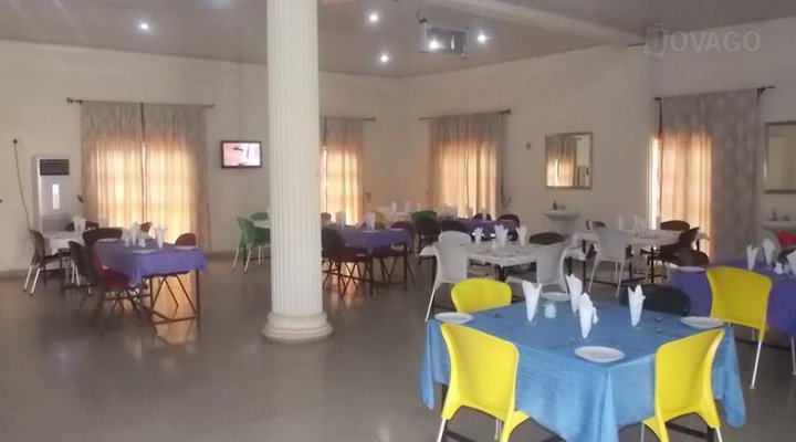 Water Suites And Conference Center