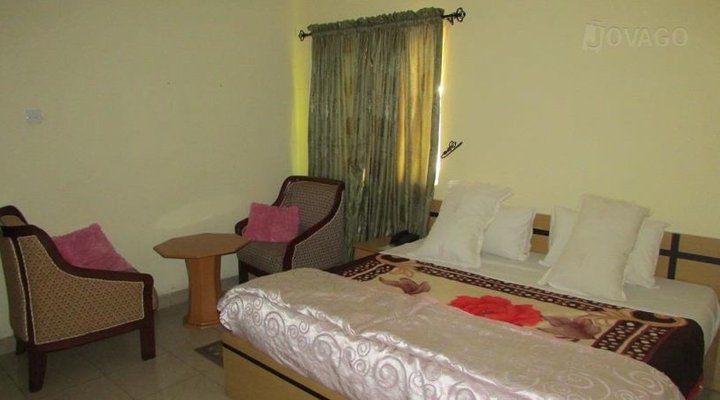 Gomara Hotel And Suites