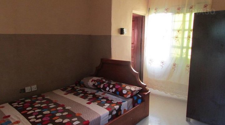 Lovelyn Guest House