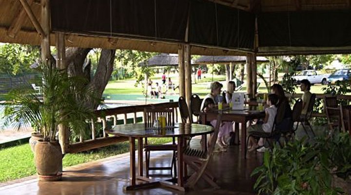 Victoria Falls Restcamp & Lodge