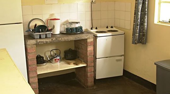 Victoria Falls Restcamp & Lodge