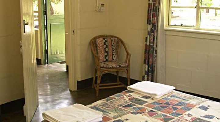 Victoria Falls Restcamp & Lodge