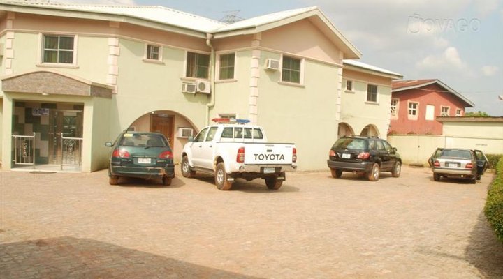 Eldorado Hotel & Suites